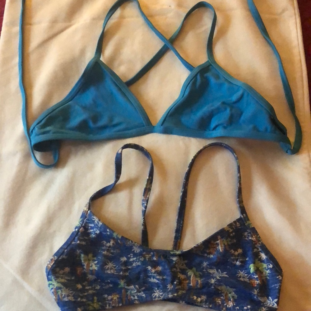 Two Jolyn tops: Ghost top and triangle top